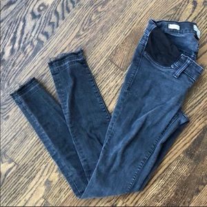 Madewell raw hem black skinny maternity jeans